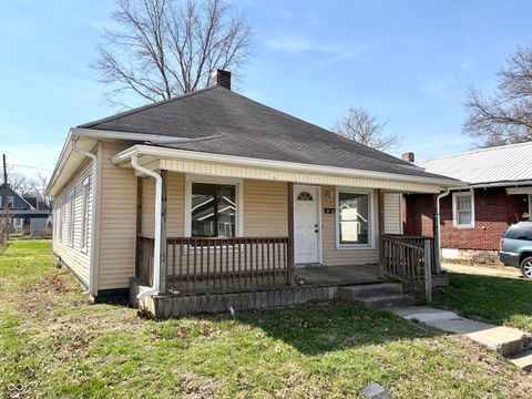 Photo of 1405 W 4th Street, Anderson, IN 46016 (MLS # 22091739)