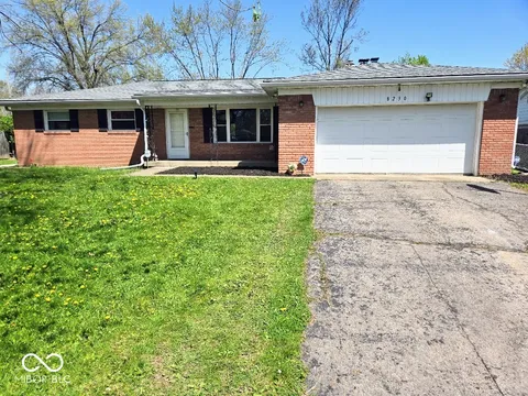 8230 E 11th Street, Indianapolis, IN 46219 - MLS#: 22034570