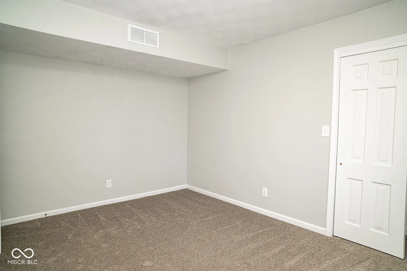 Indianapolis, Indiana 46259, United States, 4 Bedrooms Bedrooms, ,3 BathroomsBathrooms,Residential,Active,240181