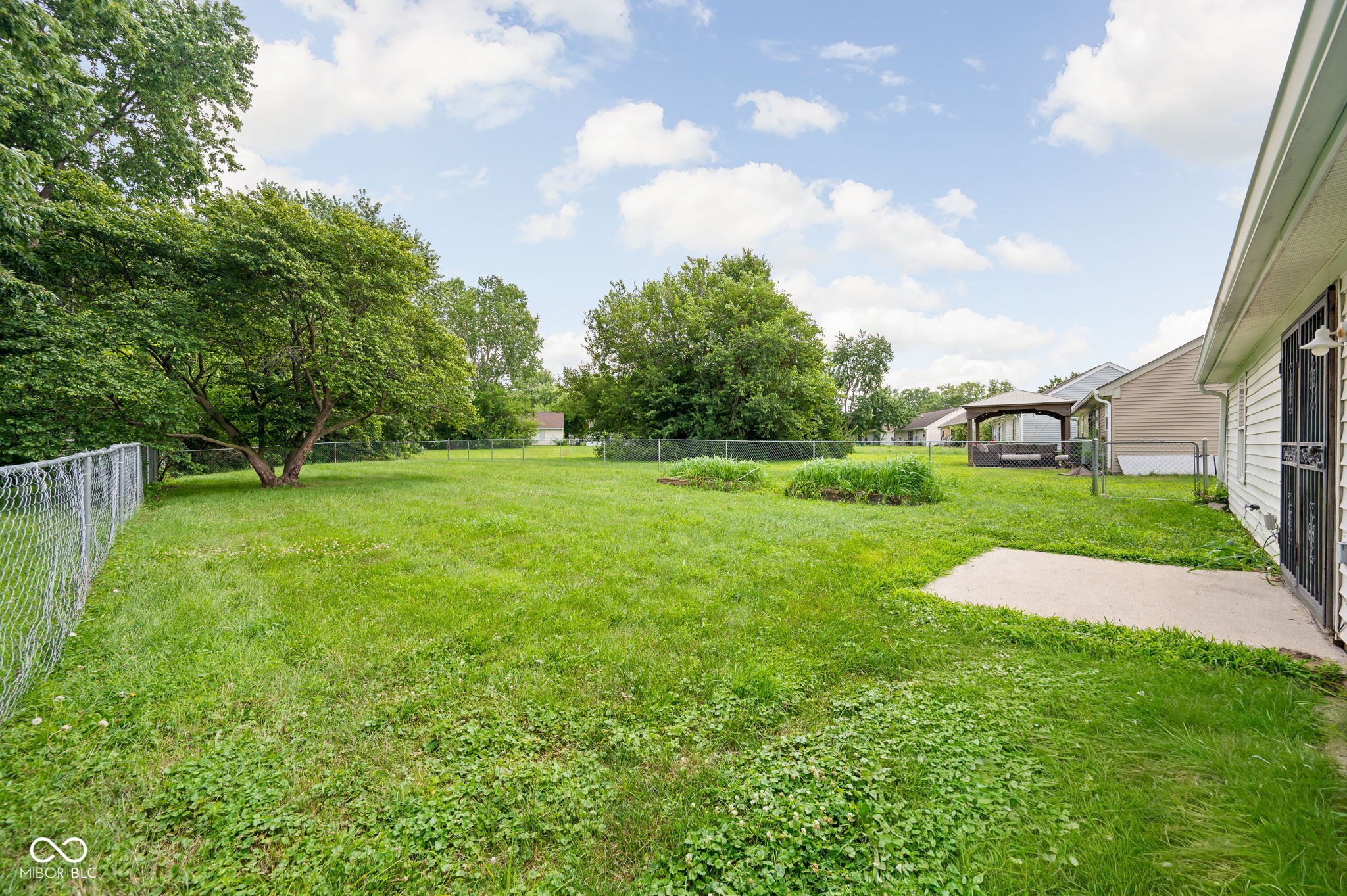 2727 N Rural Street