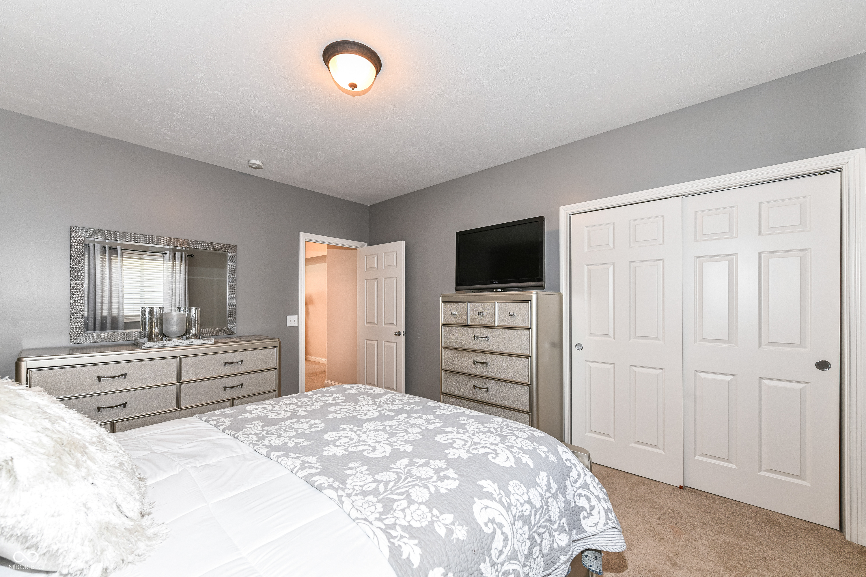 Noblesville, Indiana 46060, United States, 4 Bedrooms Bedrooms, ,4 BathroomsBathrooms,Residential,Pending,16645