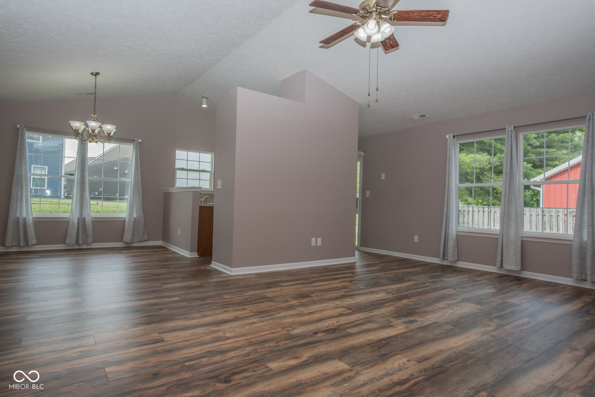 9105 Robey Meadows Lane