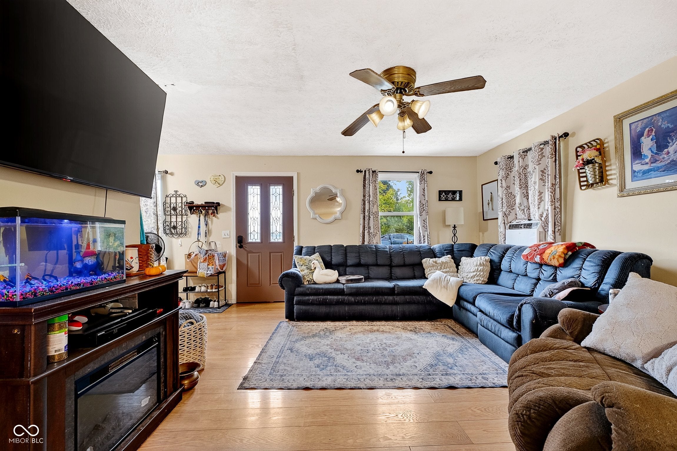 204 E Franklin Avenue E