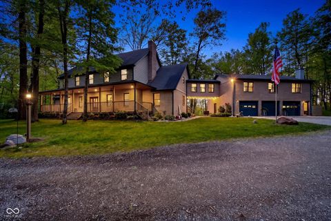 Photo of 883 S 800 W, Indianapolis, IN 46239 (MLS # 22101028)