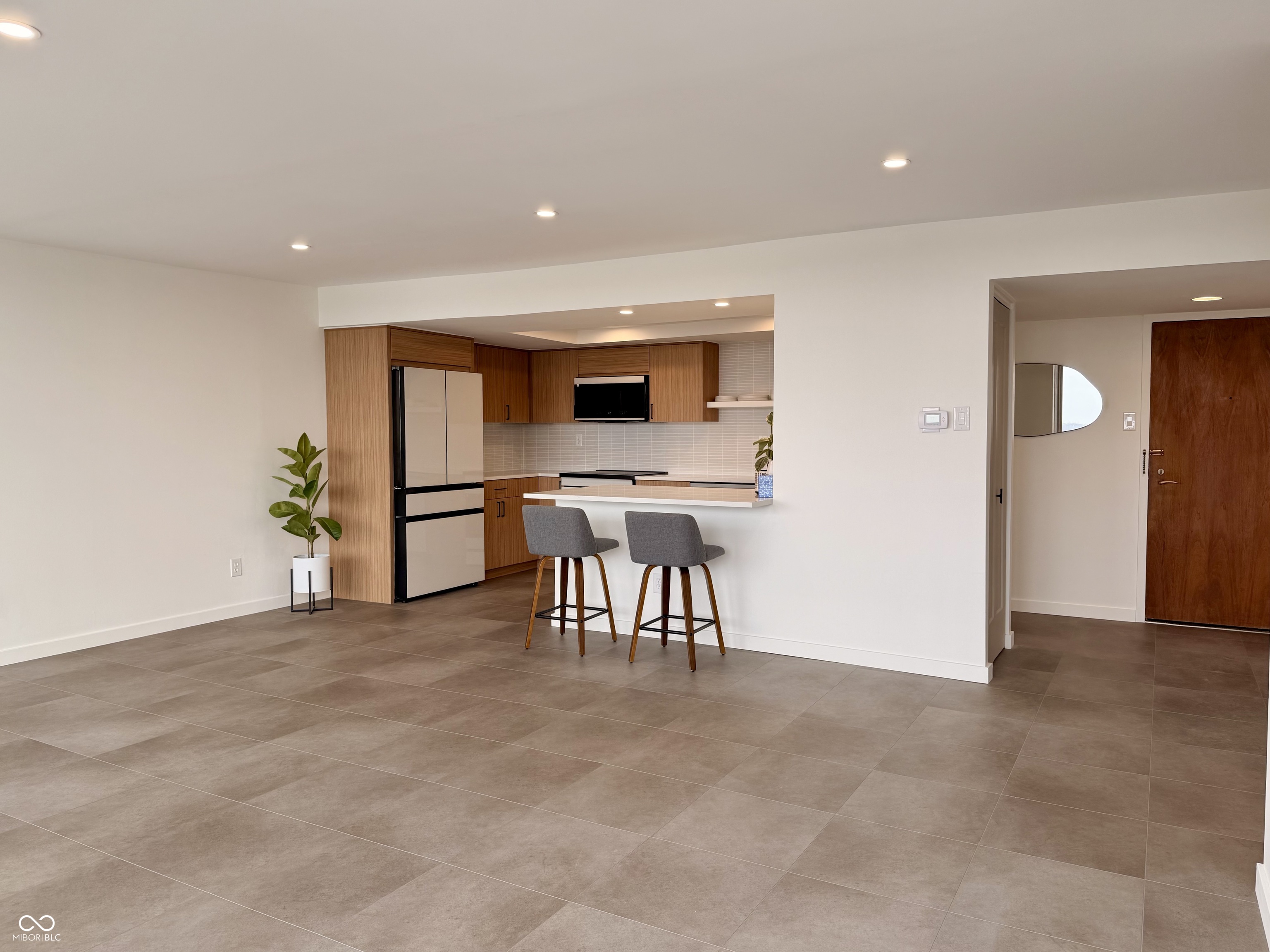 4000 N Meridian Street 14A