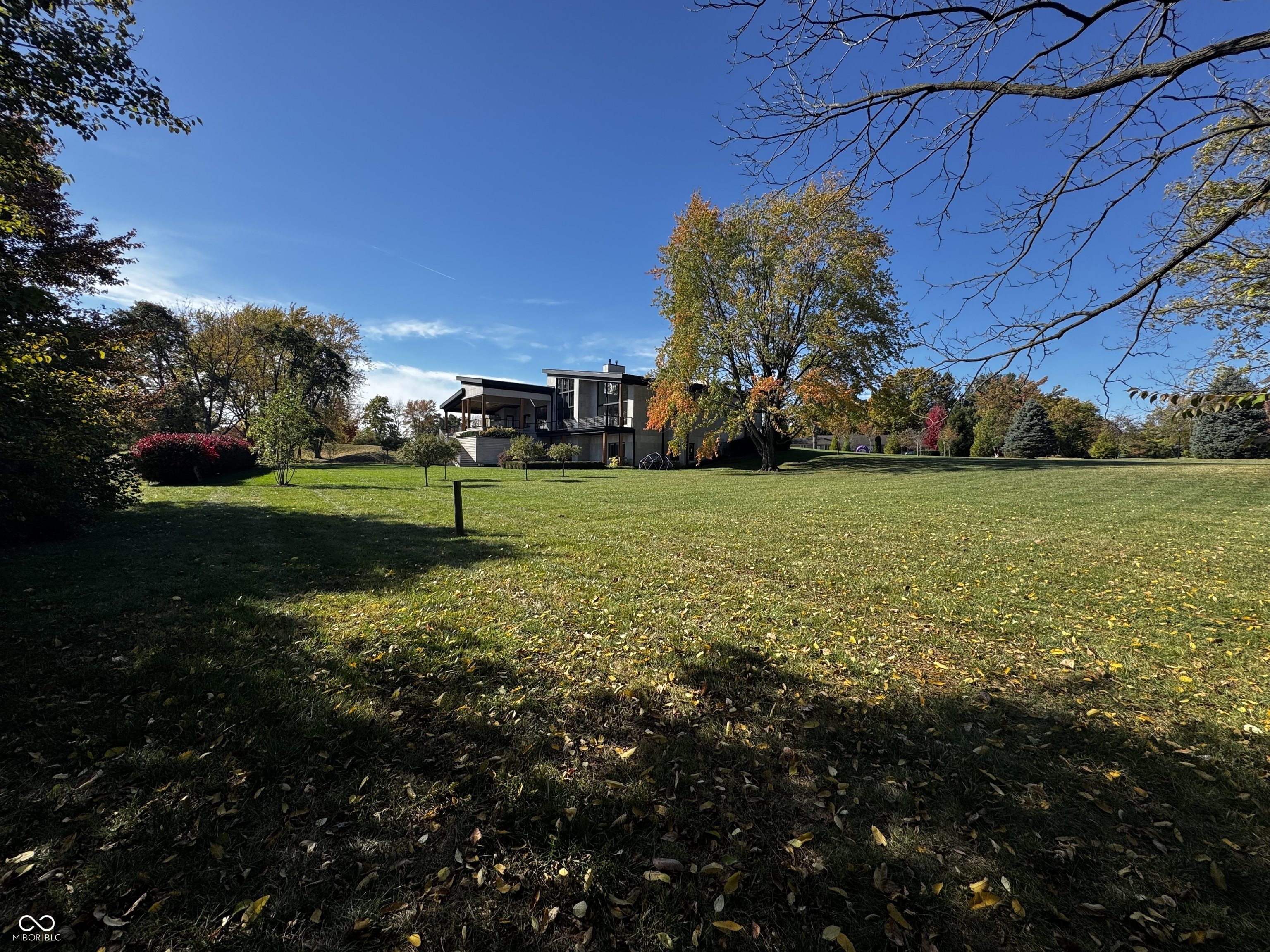 10837 Thunderbird Drive