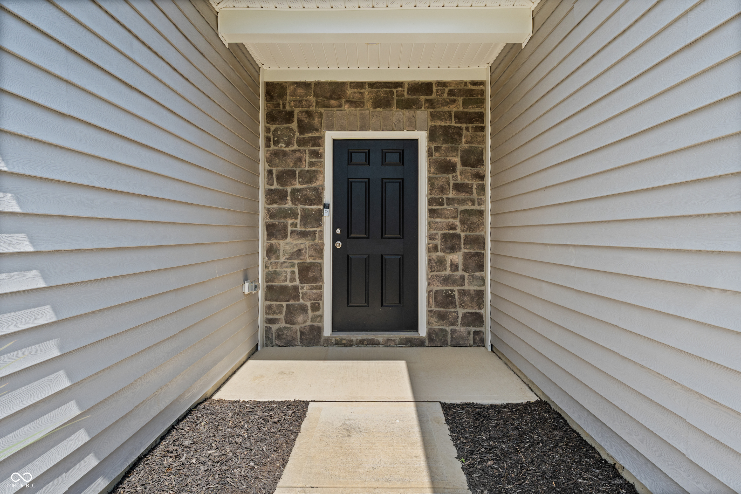 2646 Creek Bank Court