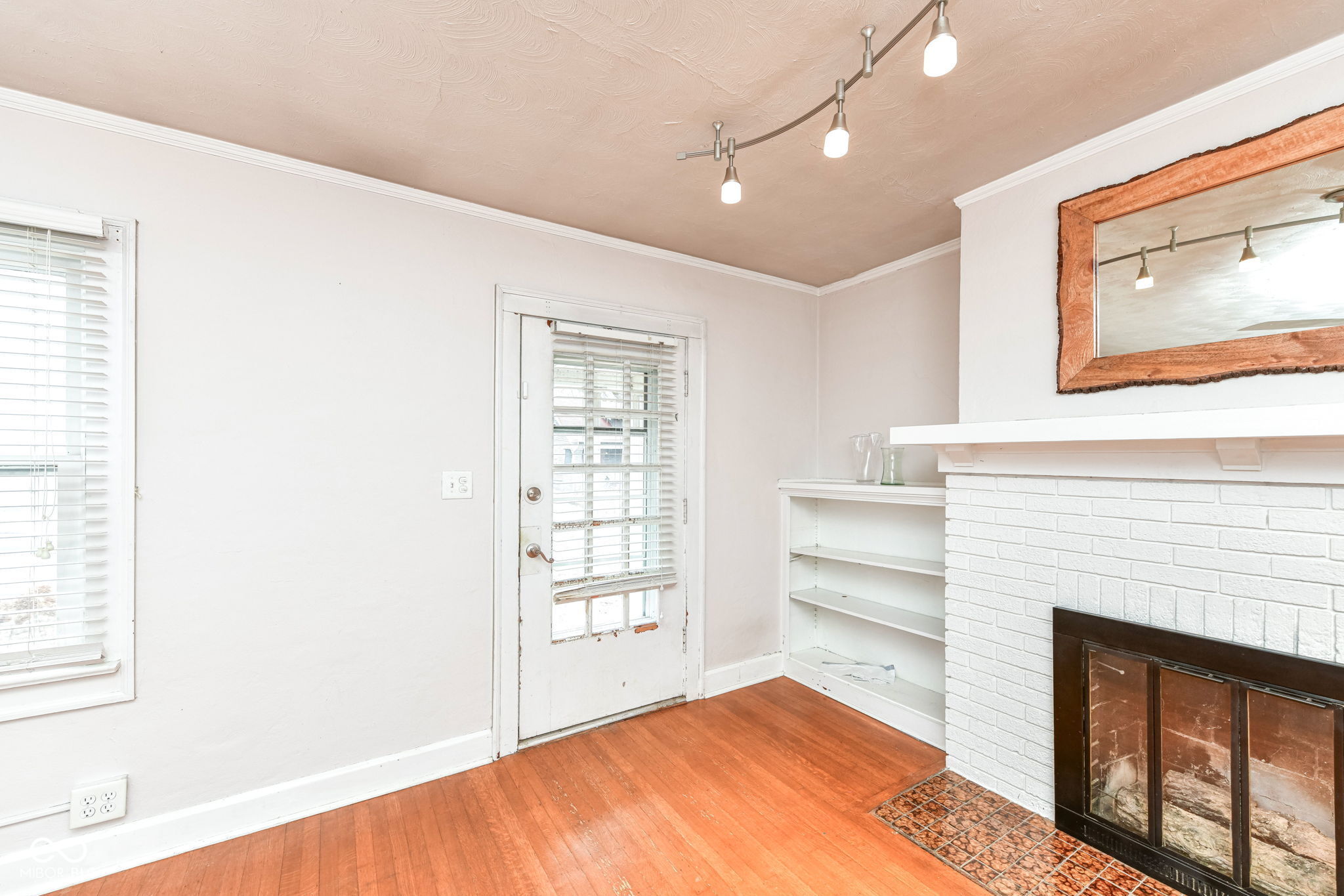 621 Kessler Boulevard East Drive