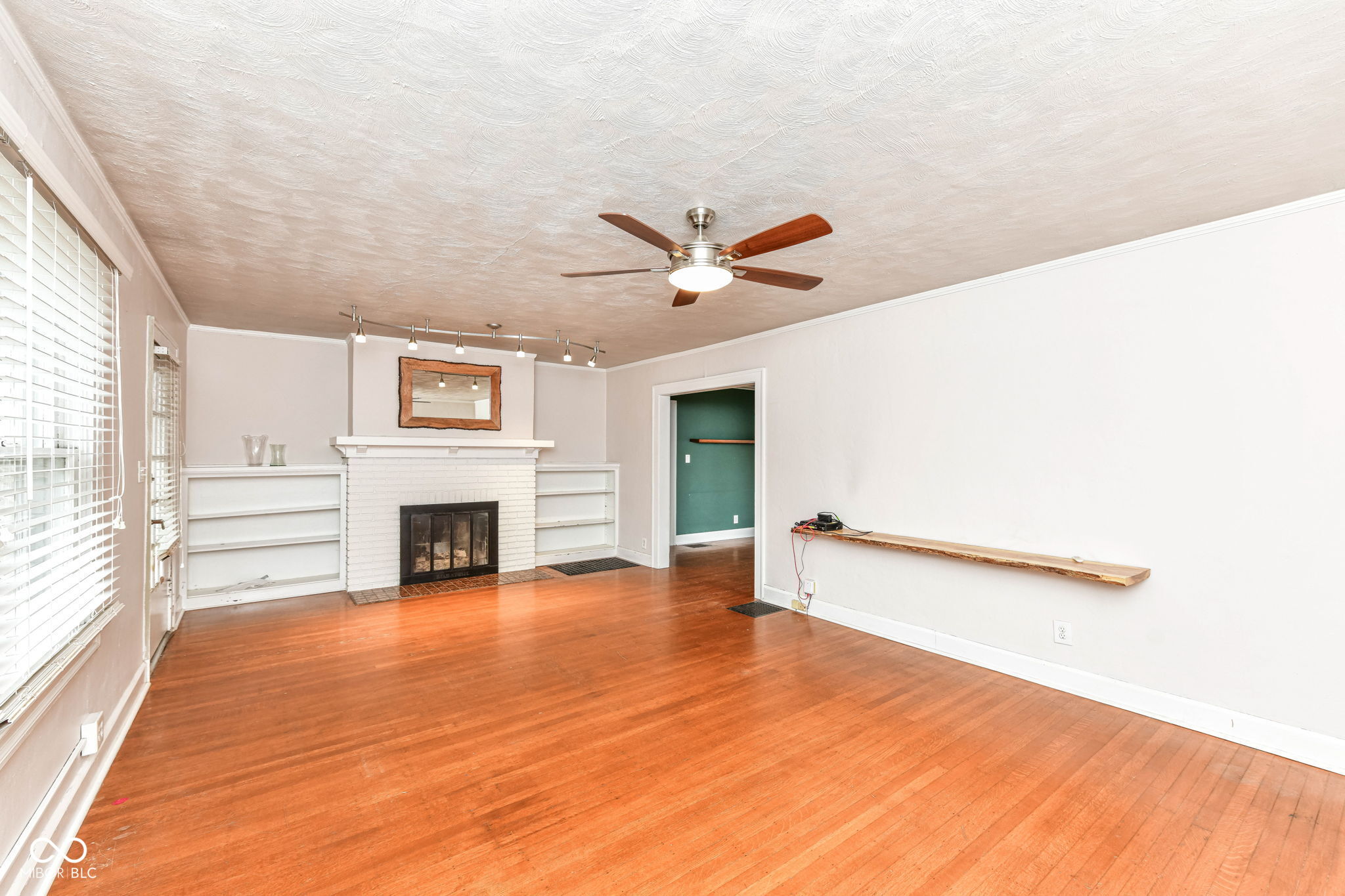 621 Kessler Boulevard East Drive