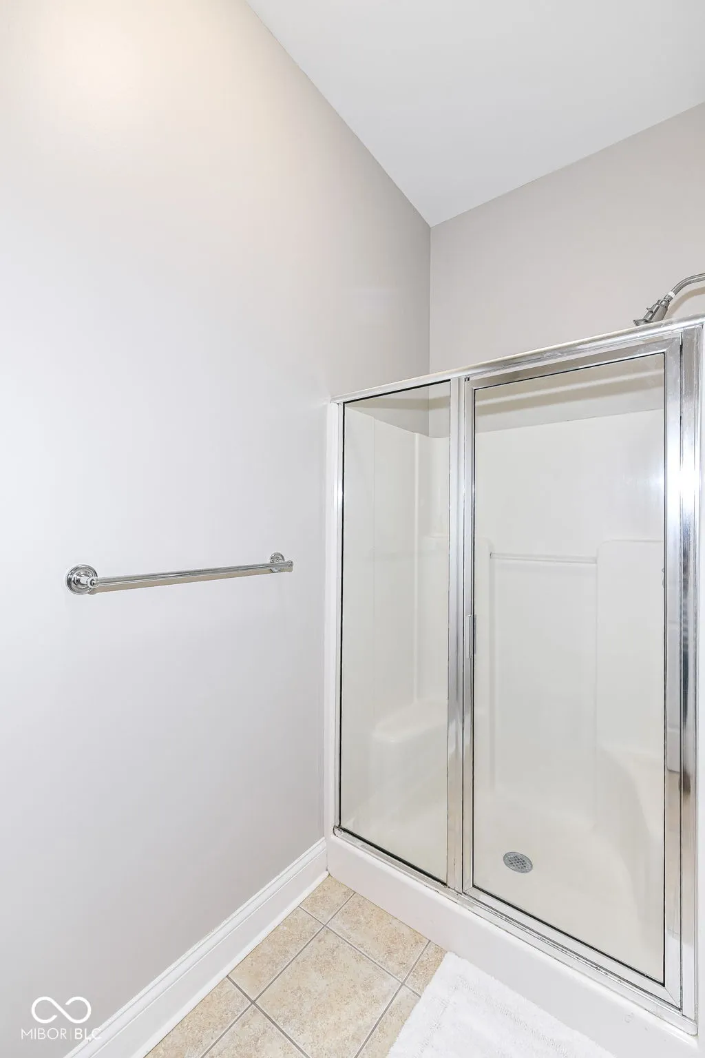 Indianapolis, Indiana 46204, United States, 2 Bedrooms Bedrooms, ,2 BathroomsBathrooms,Residential,Pending,49879