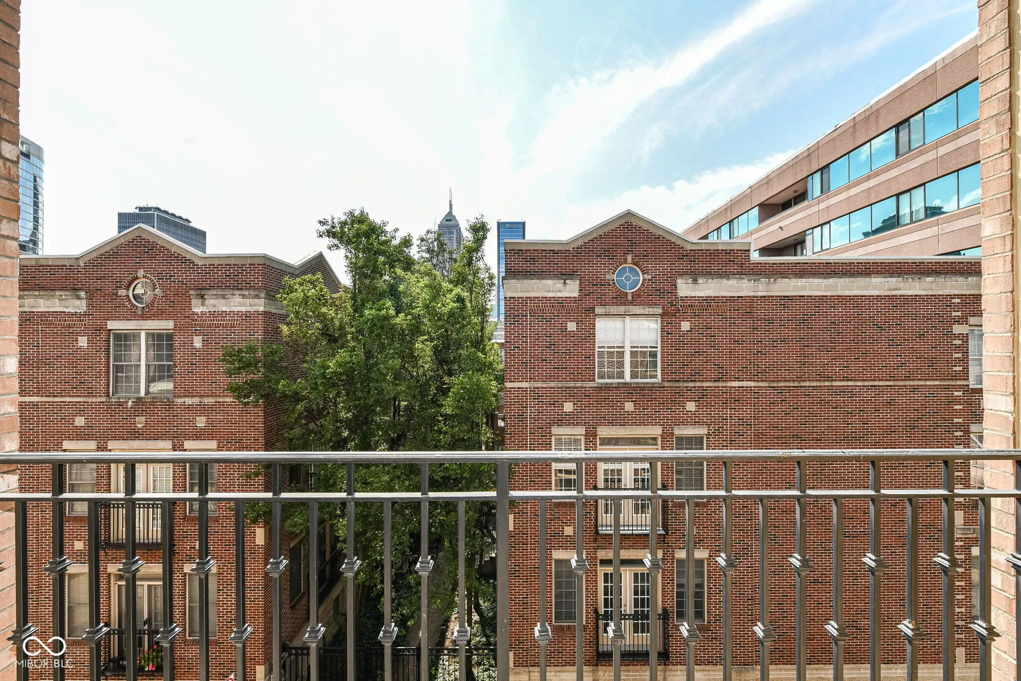 Indianapolis, Indiana 46204, United States, 2 Bedrooms Bedrooms, ,2 BathroomsBathrooms,Residential,Pending,49879