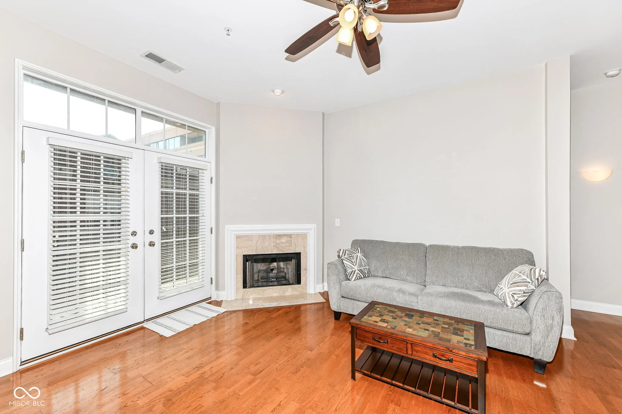 Indianapolis, Indiana 46204, United States, 2 Bedrooms Bedrooms, ,2 BathroomsBathrooms,Residential,Pending,49879