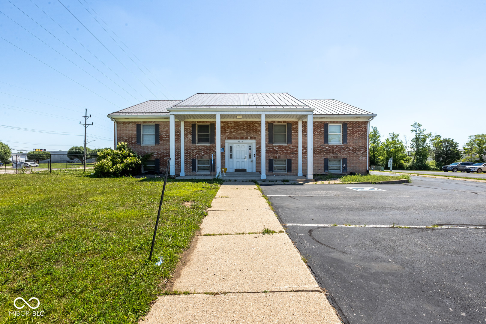 4521 Independence Square
