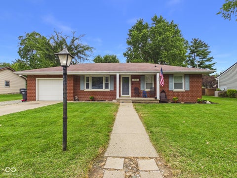 Photo of 410 W Van Buren Street, Alexandria, IN 46001 (MLS # 22118034)