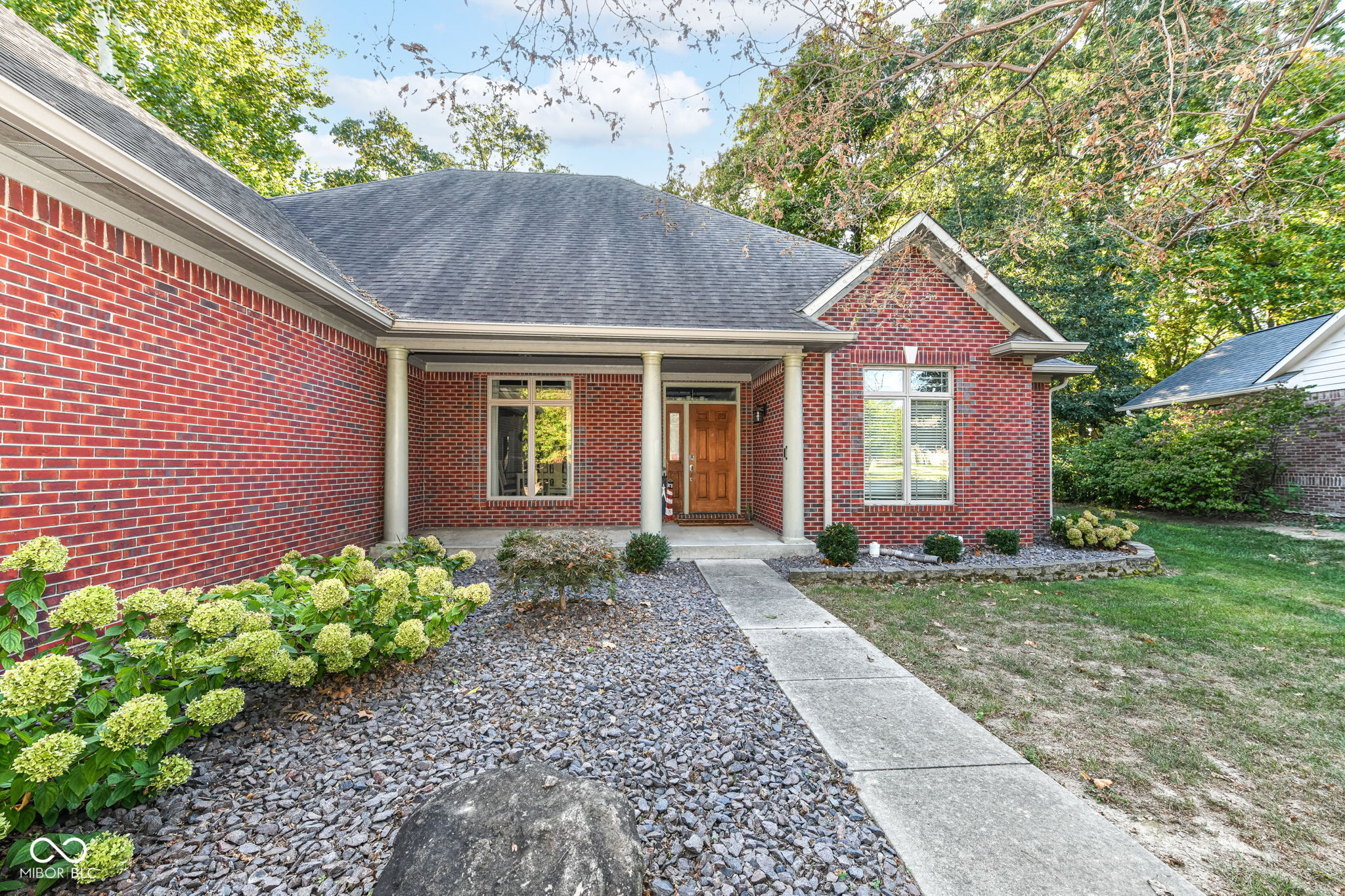 5276 Oakbrook Drive