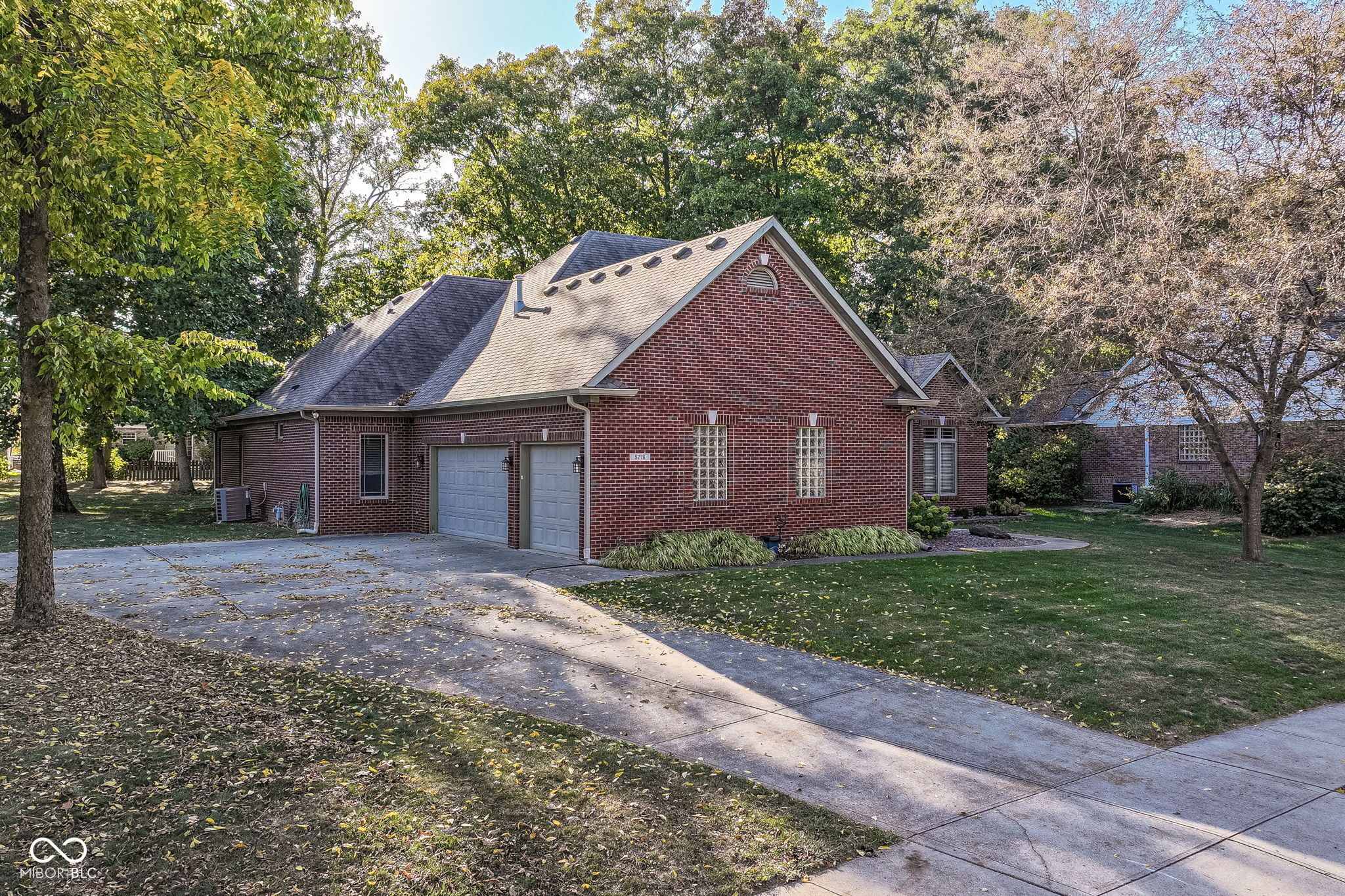 5276 Oakbrook Drive