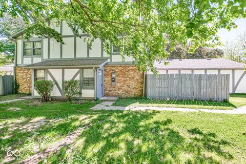 Photo of 9848 Haven Court, Indianapolis, IN 46235 (MLS # 22100125)