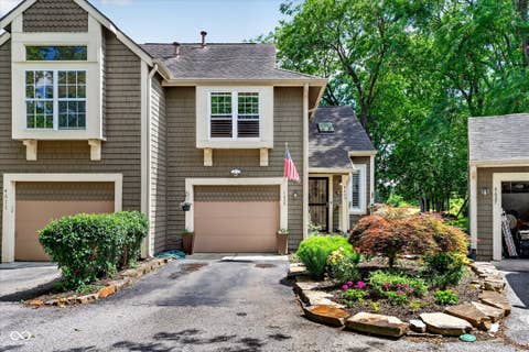 Photo of 4609 Stansbury Court, Indianapolis, IN 46254 (MLS # 22108426)