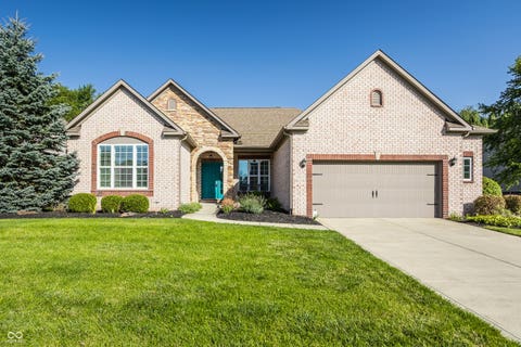 Photo of 13816 Ambria Drive, McCordsville, IN 46055 (MLS # 22121011)