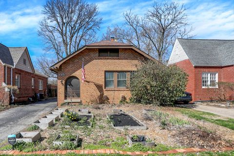 Photo of 6150 N Park Avenue, Indianapolis, IN 46220 (MLS # 22090256)