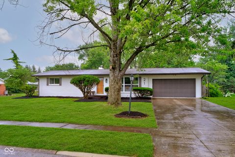Photo of 21 Blairsden Avenue, Carmel, IN 46032 (MLS # 22108573)