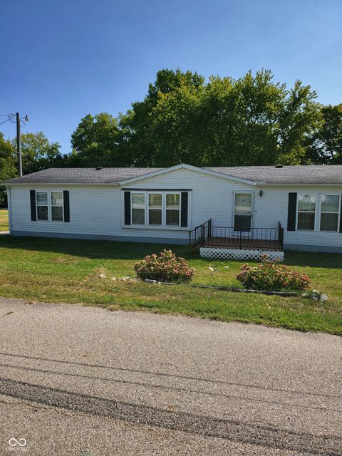 801 S Columbia Street Veedersburg IN 47987