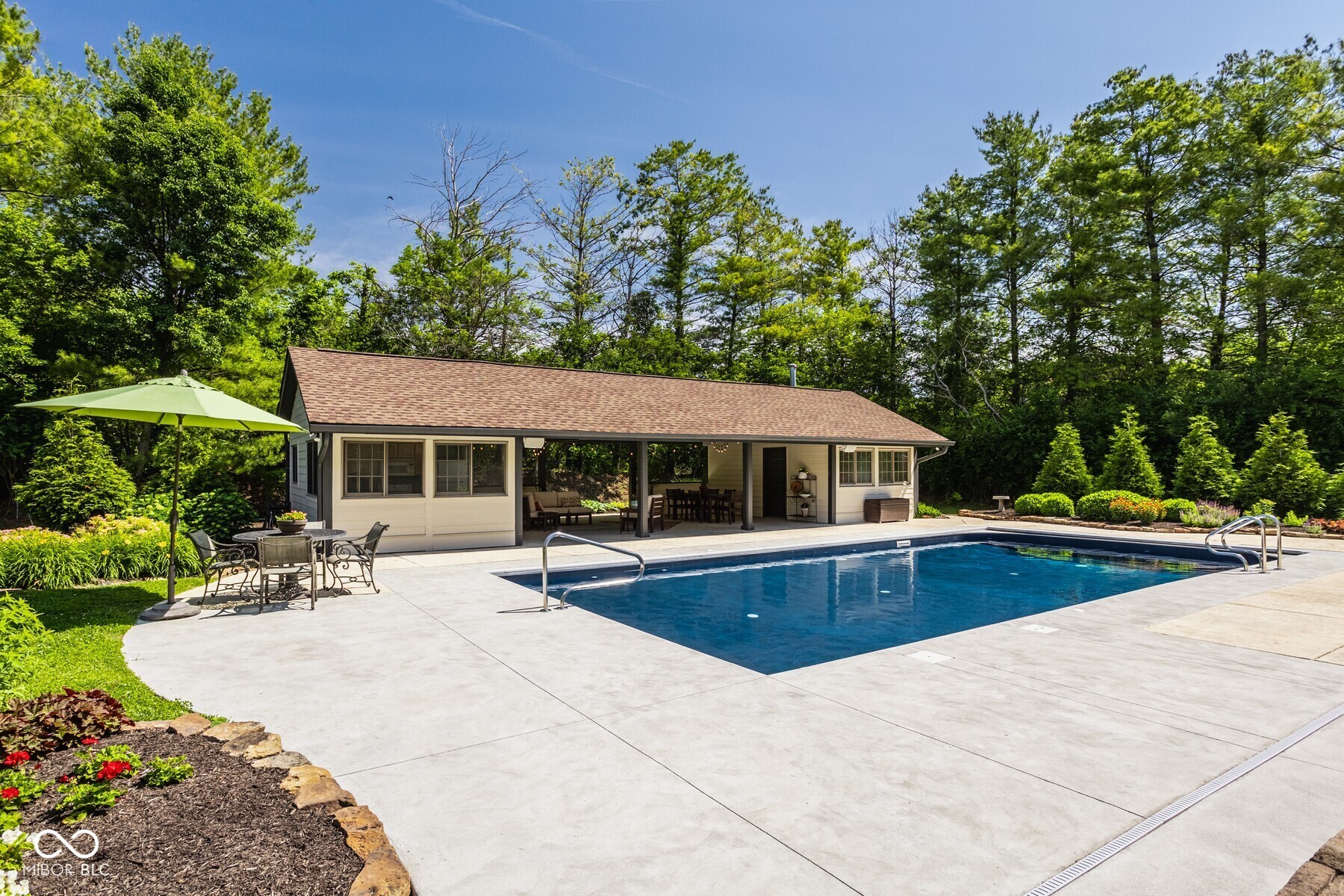 3300 W 106th Street