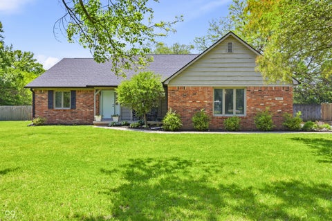 Photo of 6825 E US Highway 136, Brownsburg, IN 46112 (MLS # 22101566)