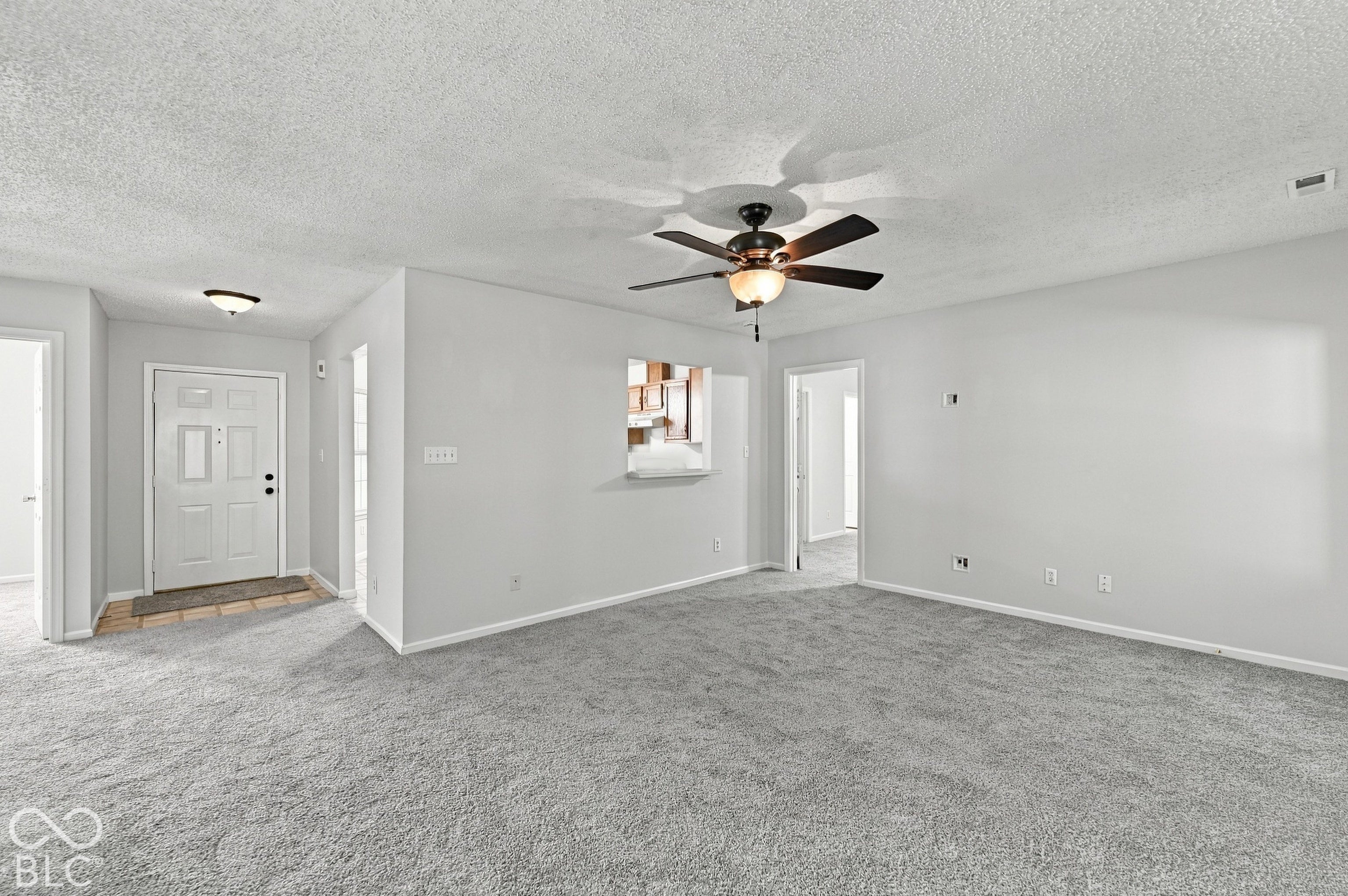 5916 Rolling Bluff