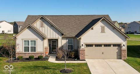 Photo of 20022 Willenhall Way, Westfield, IN 46074 (MLS # 22074799)