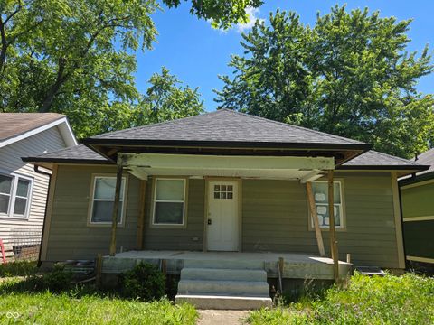 Photo of 1125 N Oakland Avenue, Indianapolis, IN 46201 (MLS # 22101424)