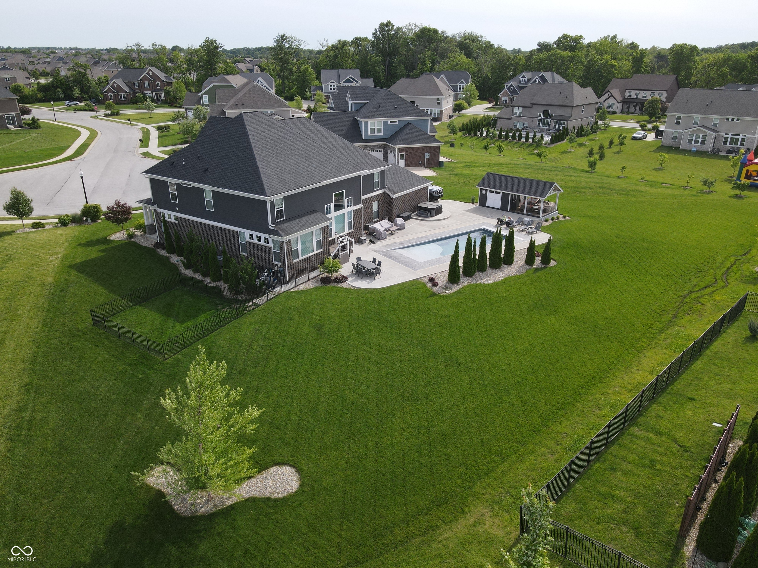 5732 Lake Bend Court