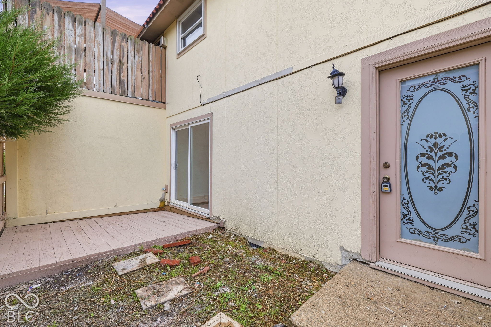 2813 Del Prado Drive