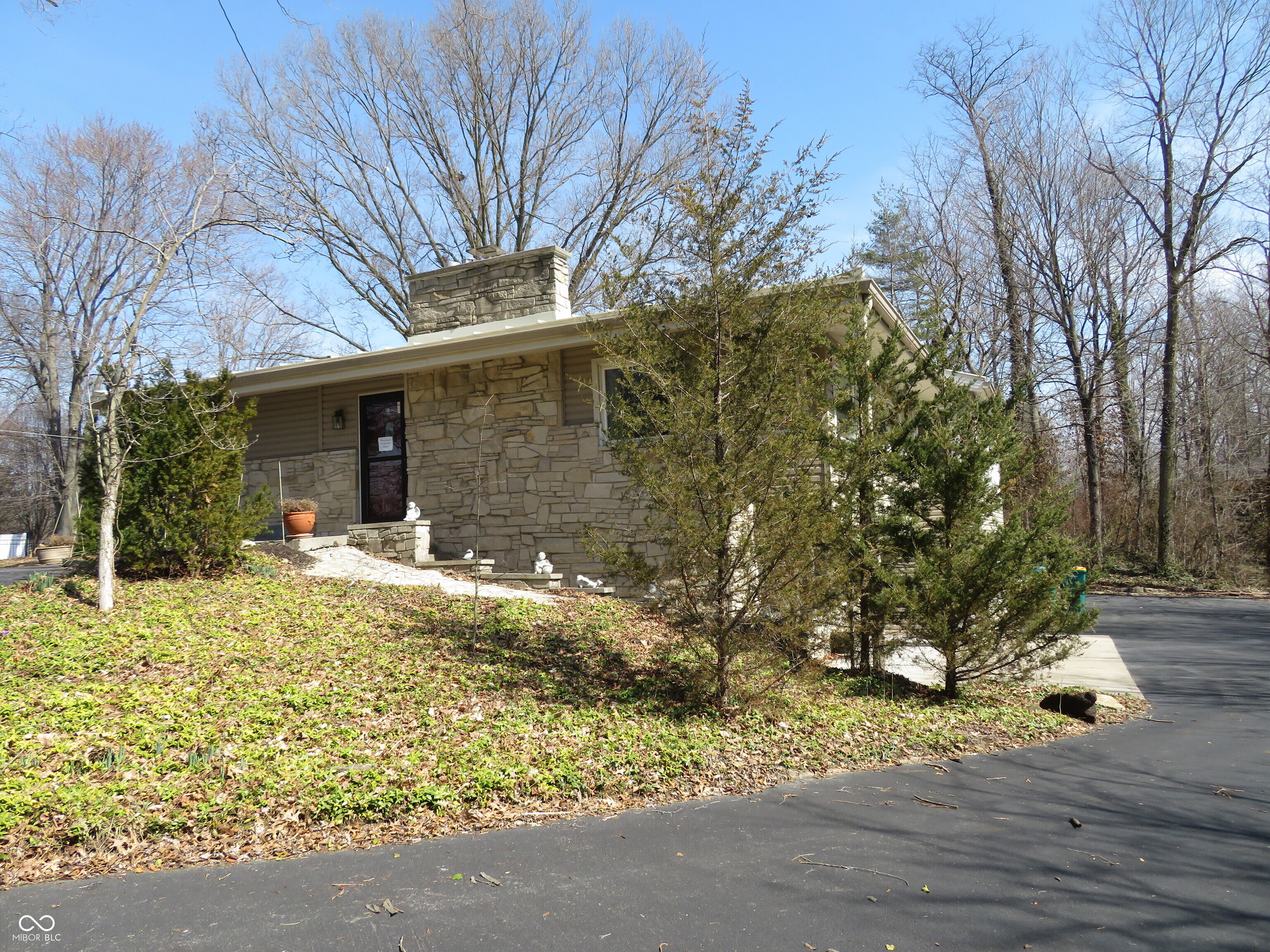 431 Vestal Road