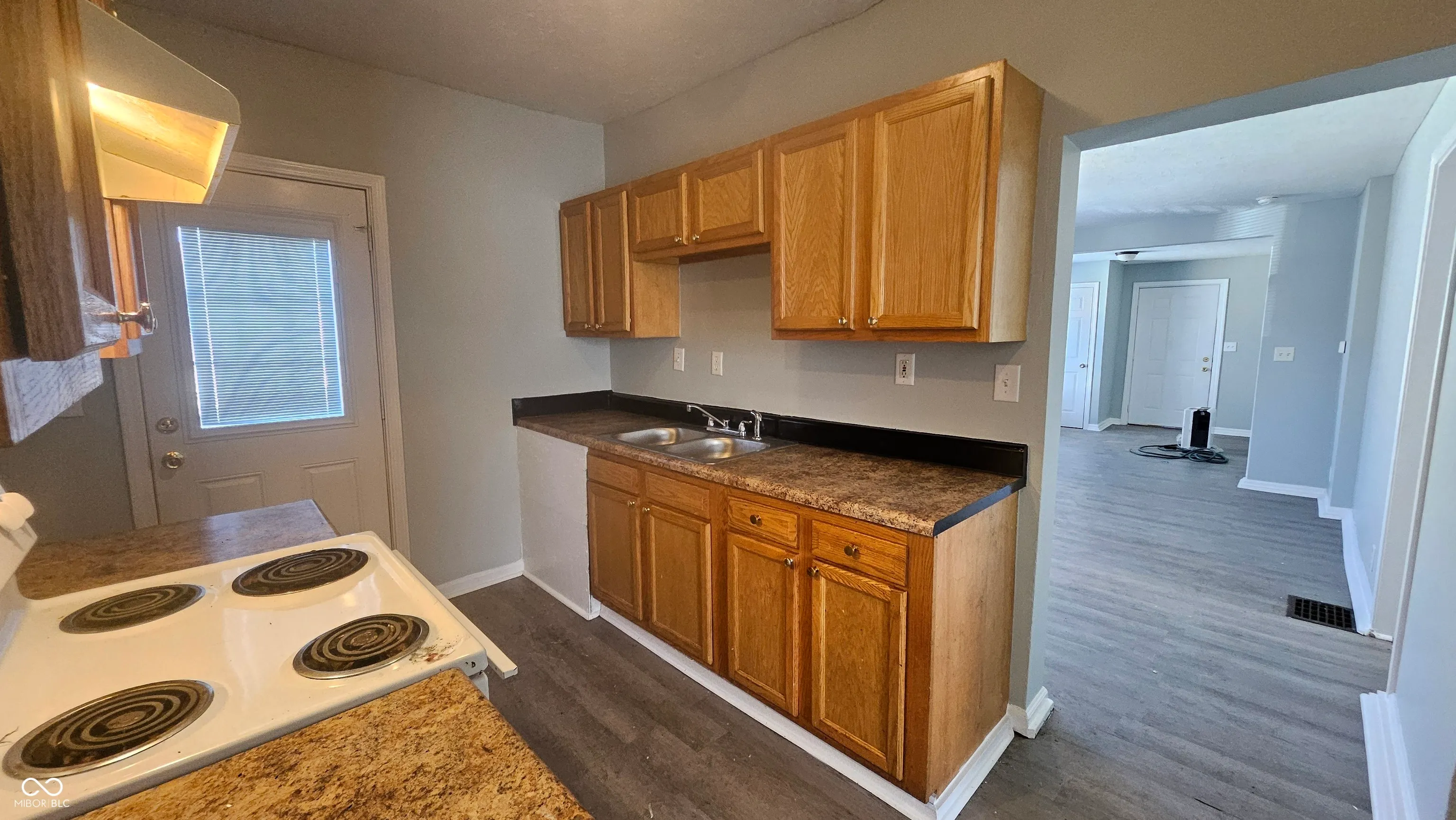 Indianapolis, Indiana 46203, United States, 4 Bedrooms Bedrooms, ,2 BathroomsBathrooms,Residential,Active,88417