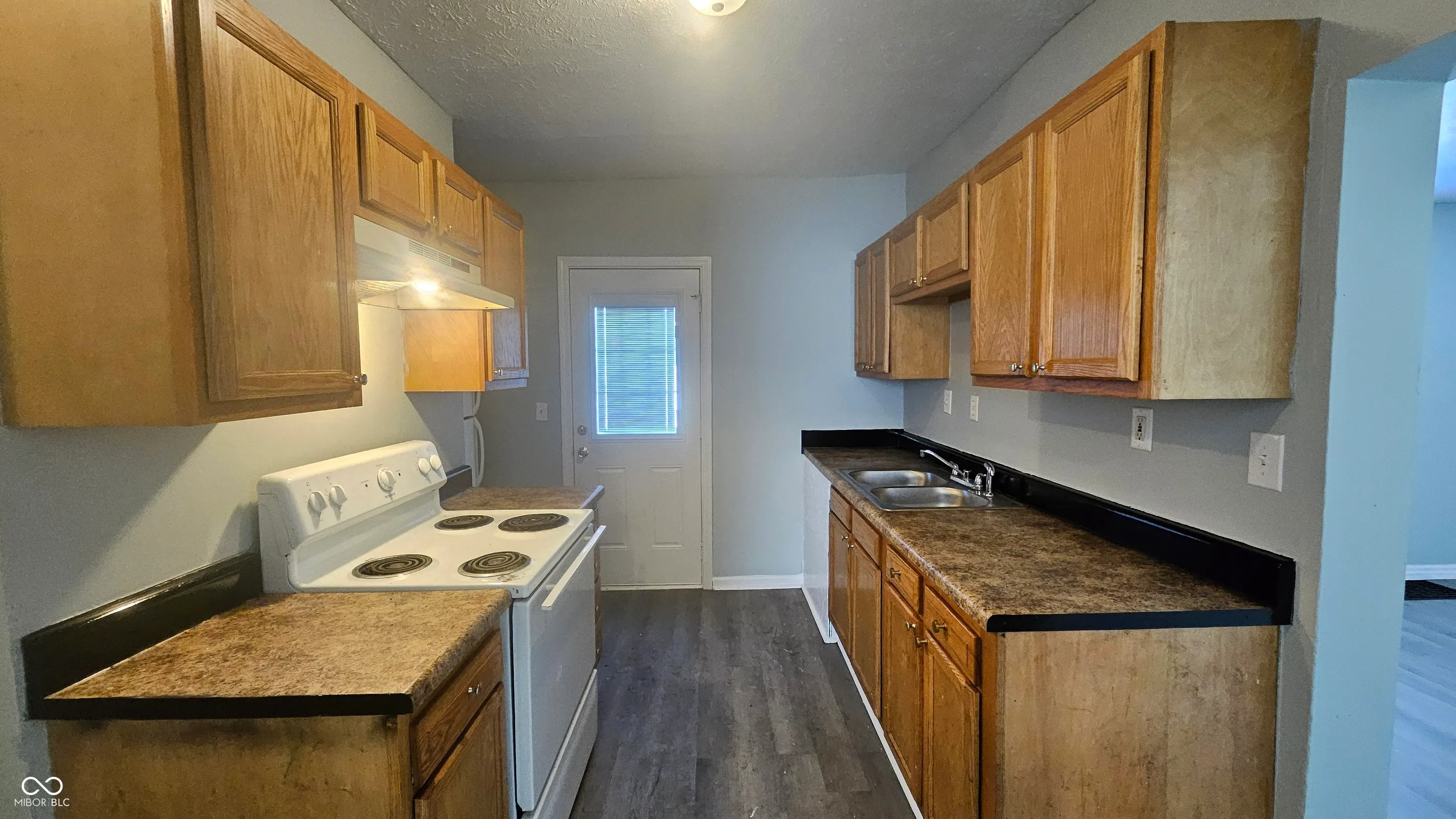 Indianapolis, Indiana 46203, United States, 4 Bedrooms Bedrooms, ,2 BathroomsBathrooms,Residential,Active,88417
