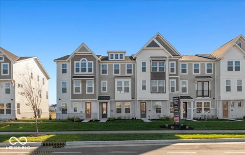 Photo of 431 Elite Street, Westfield, IN 46074 (MLS # 22107572)