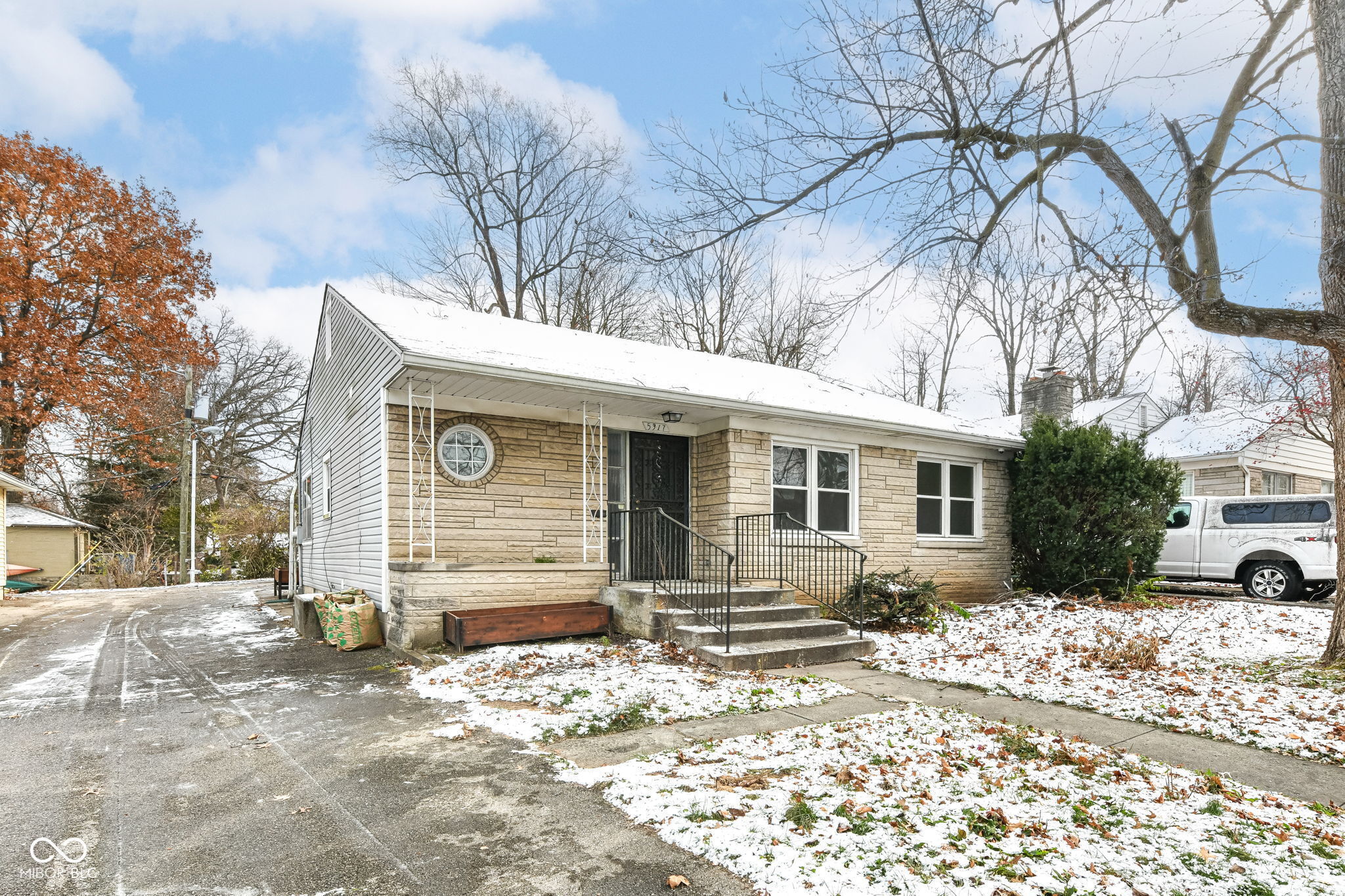 5917 Carrollton Avenue