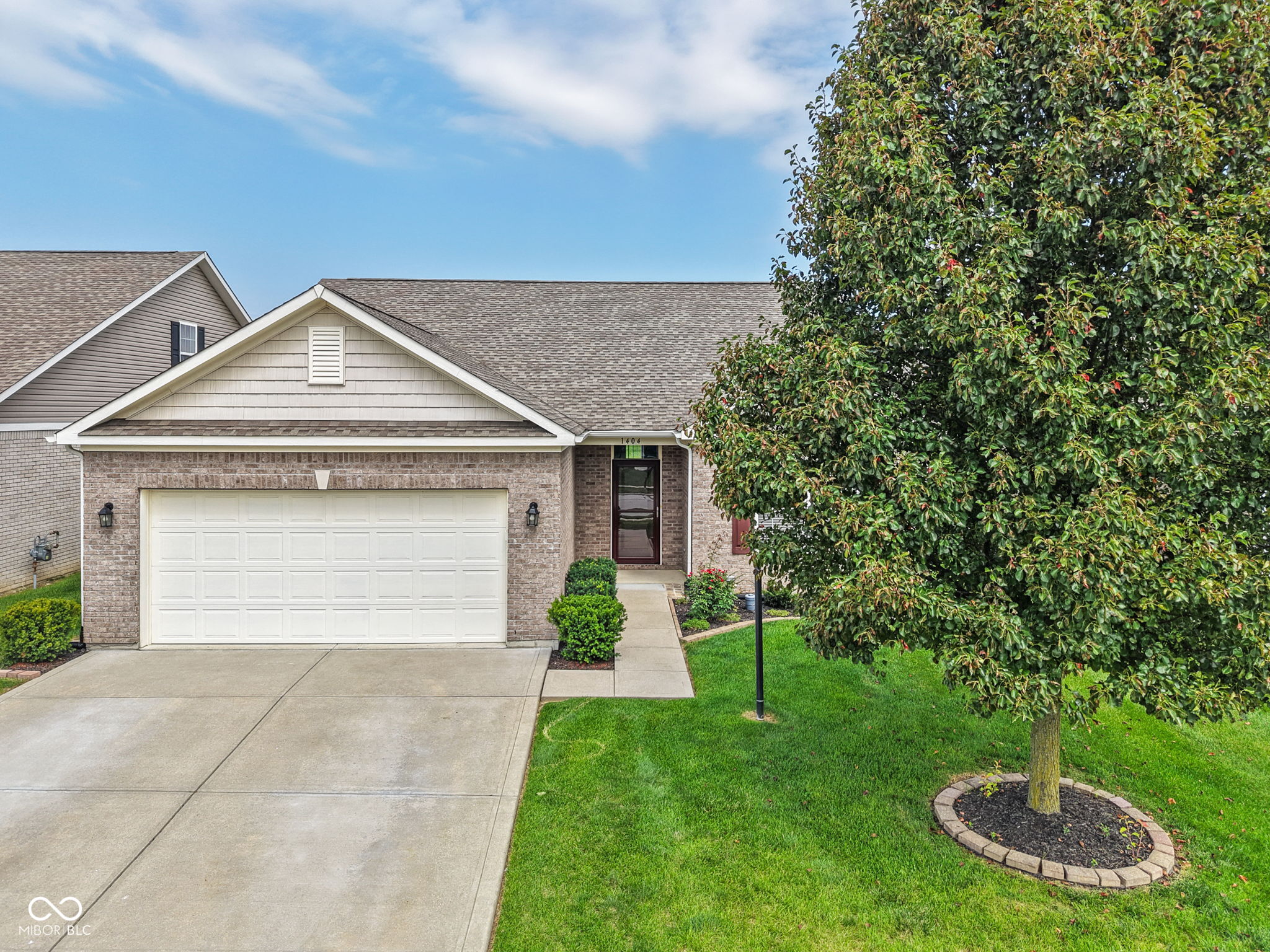 1404 Blackthorne Trail S