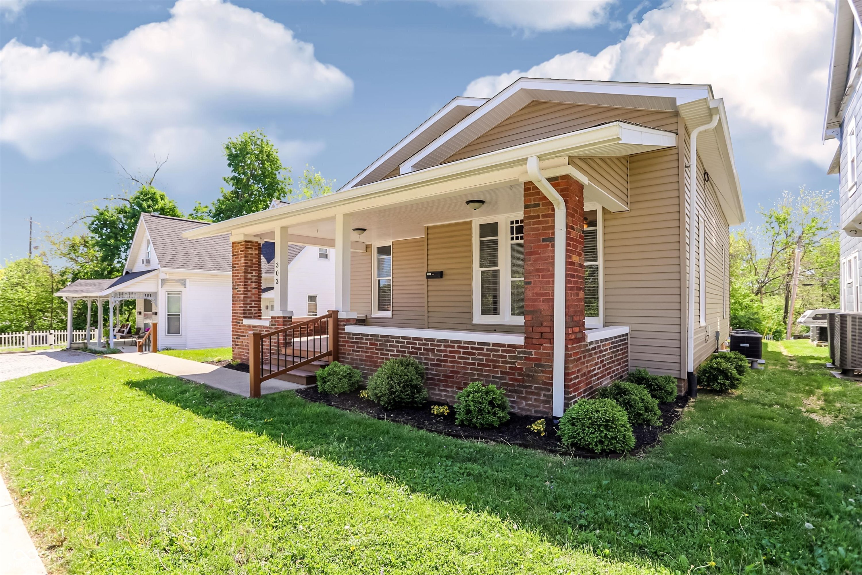 303 W Jefferson Street