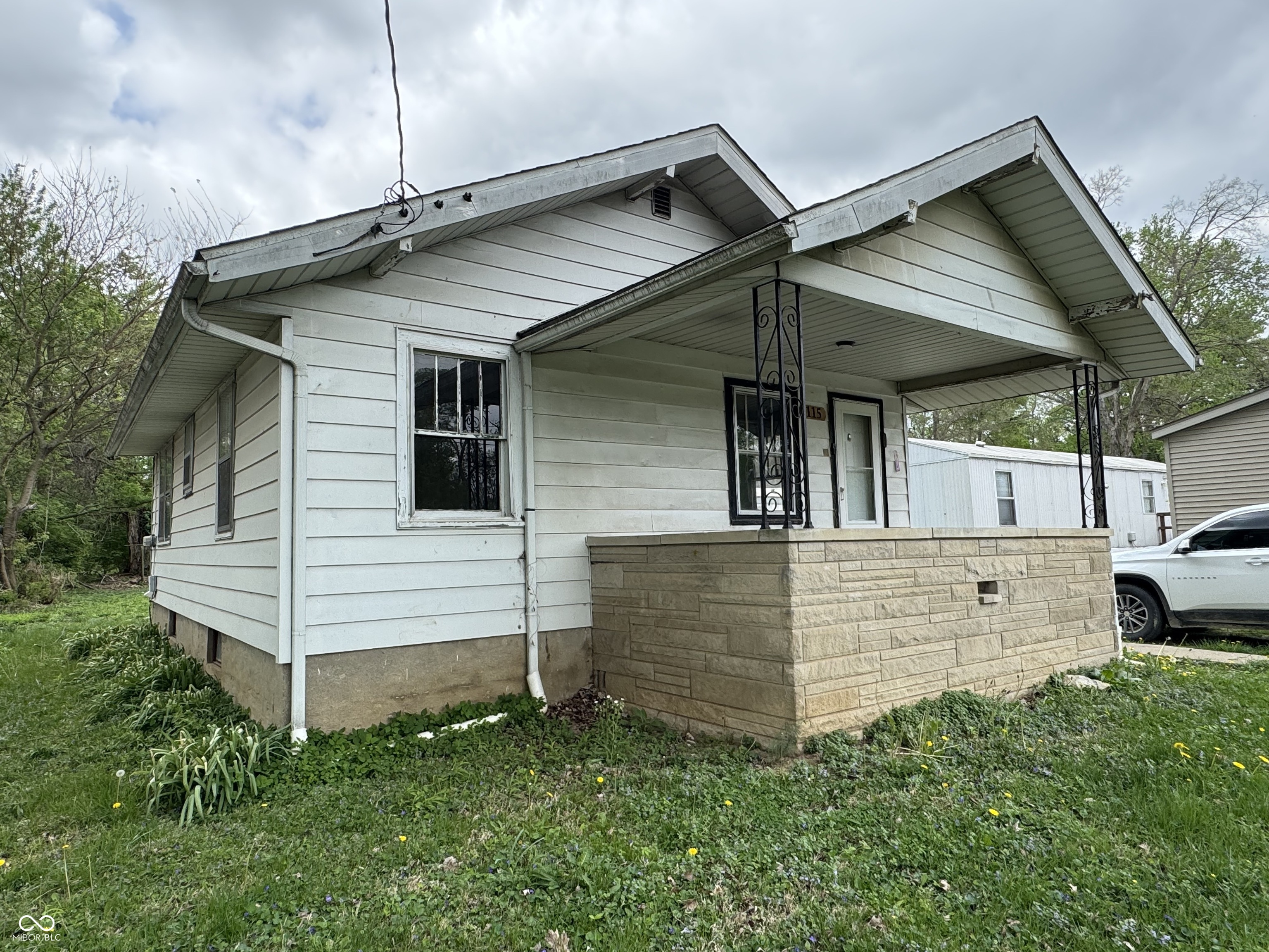 115 N Johnson Avenue