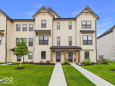 Photo of 4330 Douro Trail, Westfield, IN 46062 (MLS # 22104303)