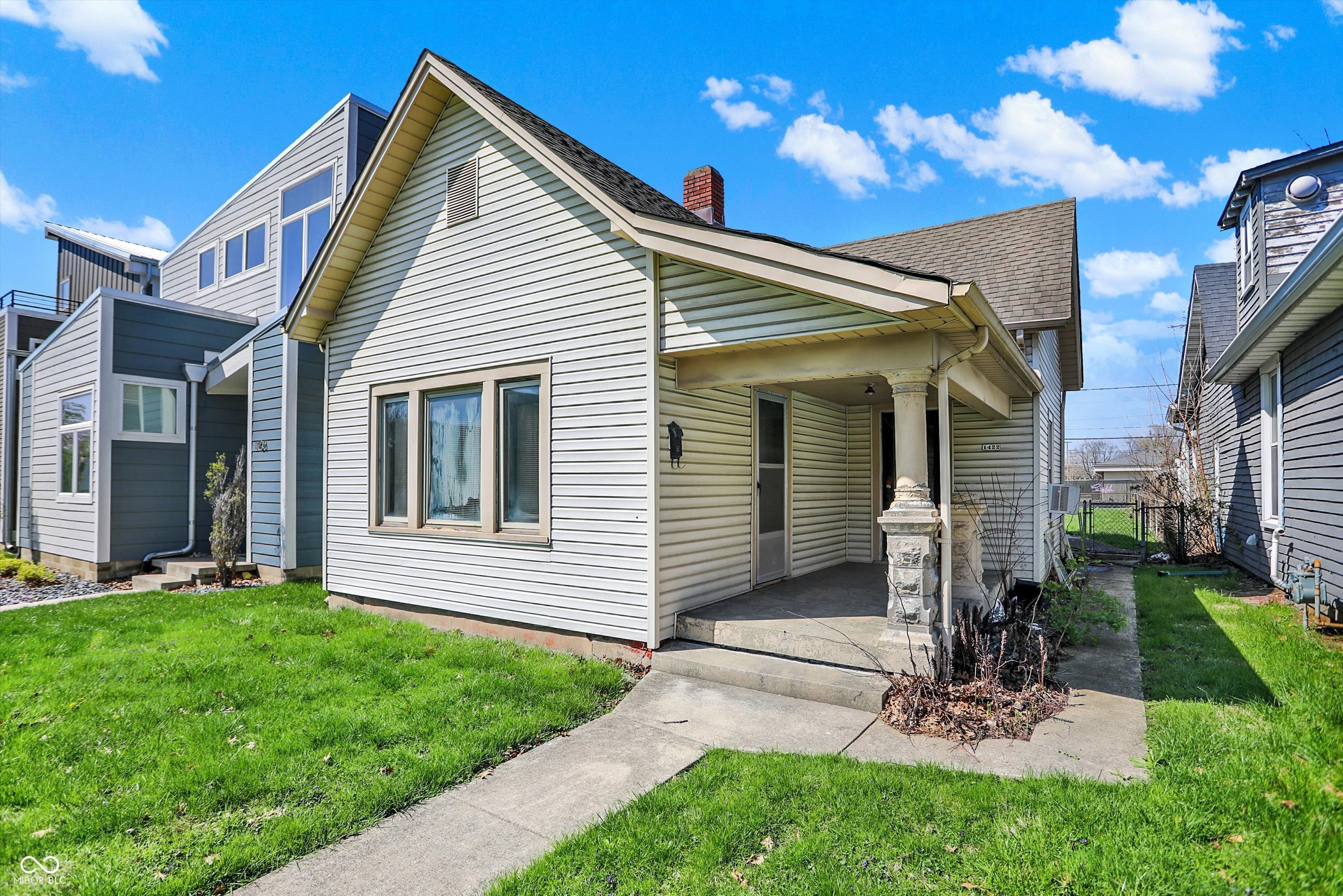 1422 Olive Street