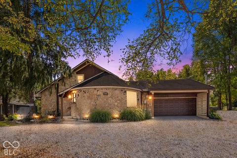 Photo of 629 W 200 N, Greenfield, IN 46140 (MLS # 22130956)