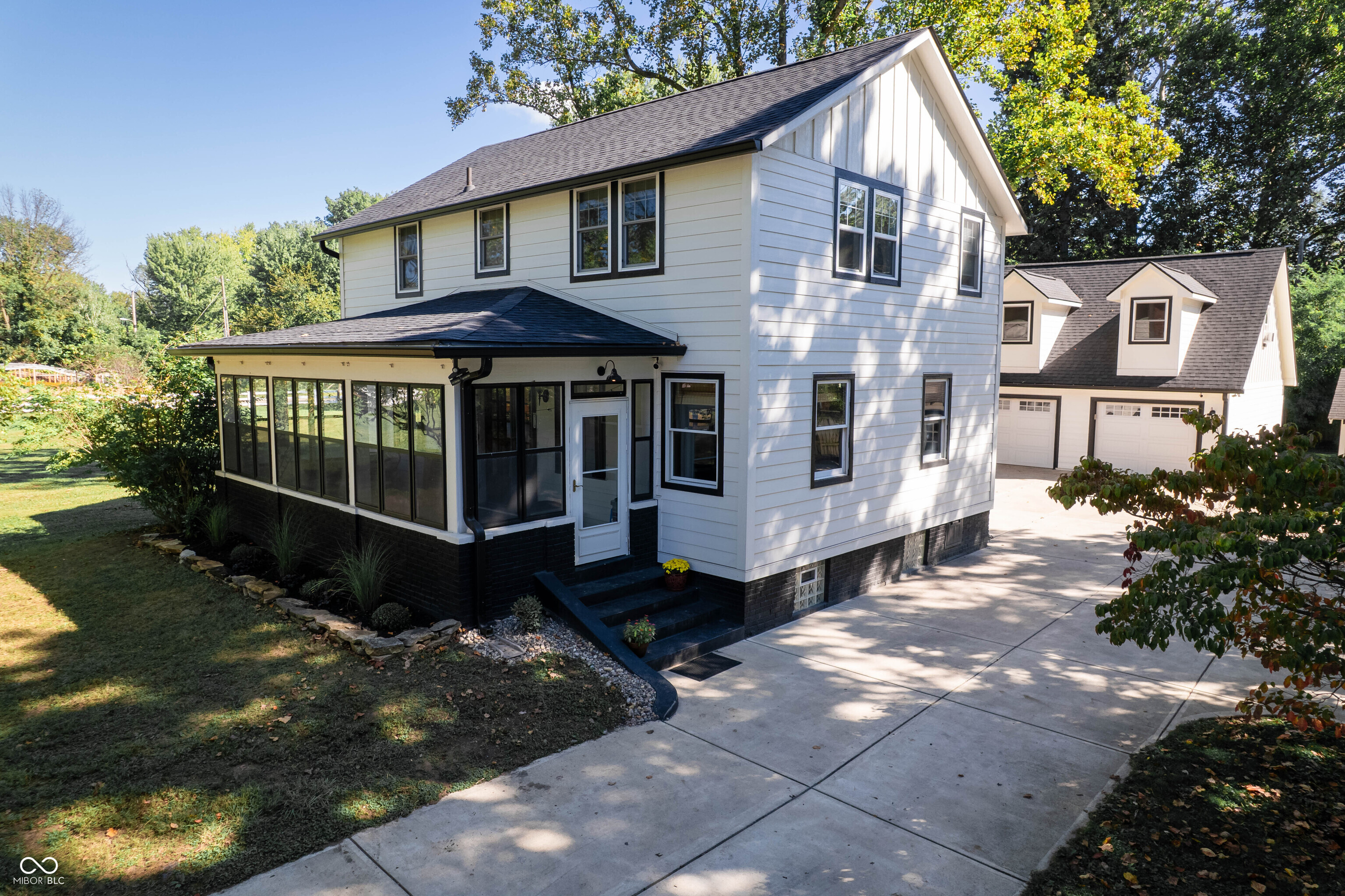 6415 N Michigan Road