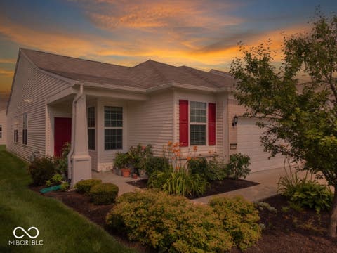 Photo of 13456 Ravenswood Trail, Fishers, IN 46037 (MLS # 22100632)