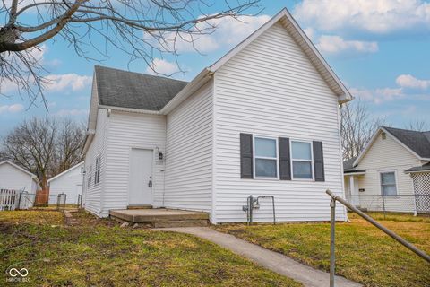 Photo of 1107 W 3rd Street, Anderson, IN 46016 (MLS # 22088584)