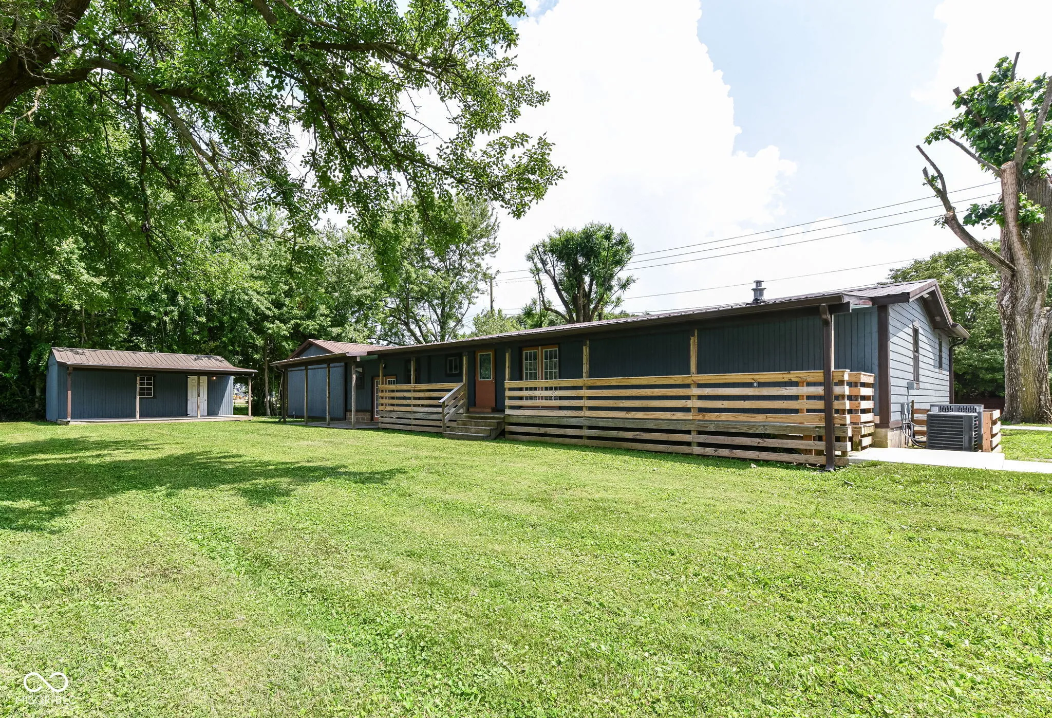 McCordsville, Indiana 46055, United States, 3 Bedrooms Bedrooms, ,4 BathroomsBathrooms,Residential,Pending,182382