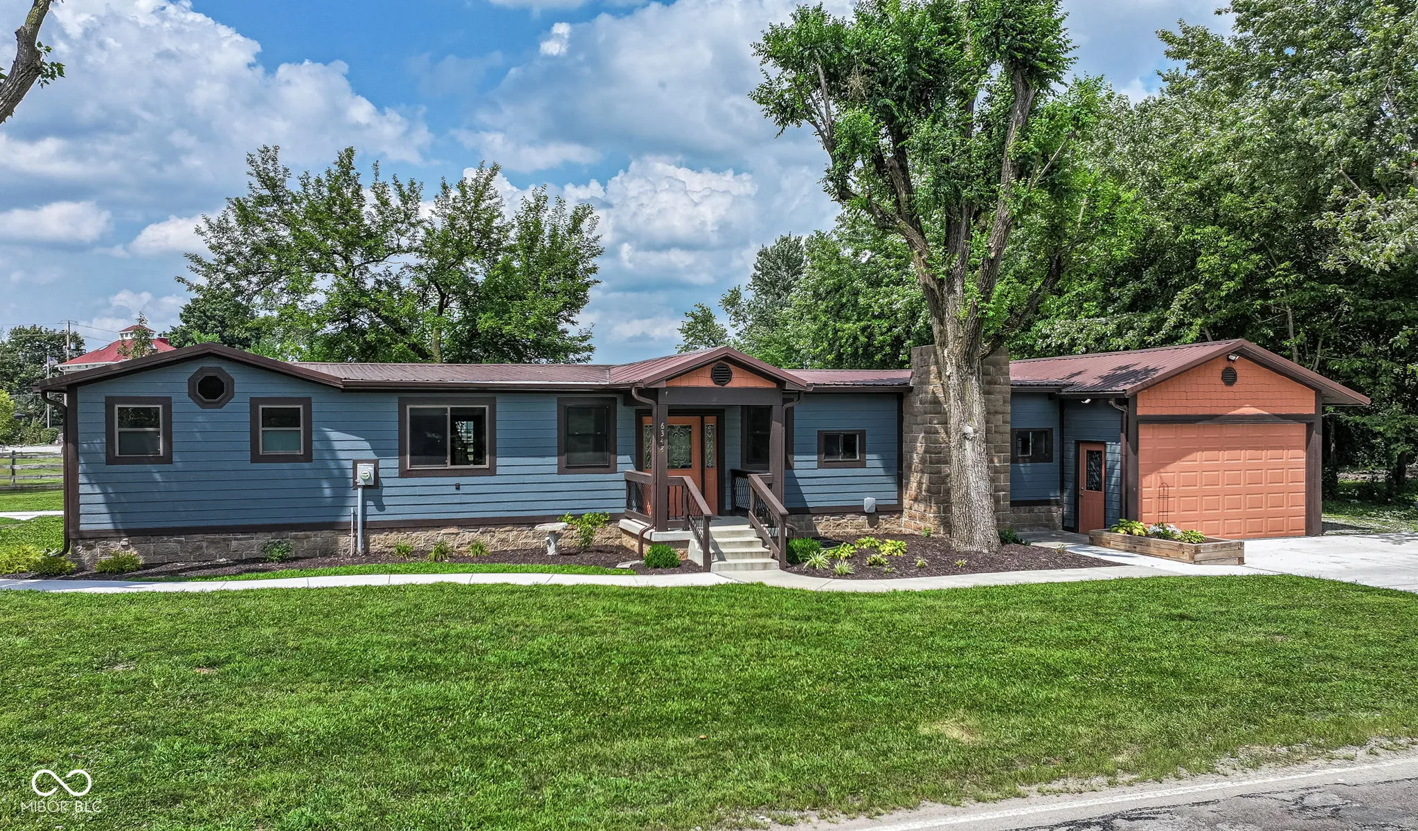 McCordsville, Indiana 46055, United States, 3 Bedrooms Bedrooms, ,4 BathroomsBathrooms,Residential,Pending,182382