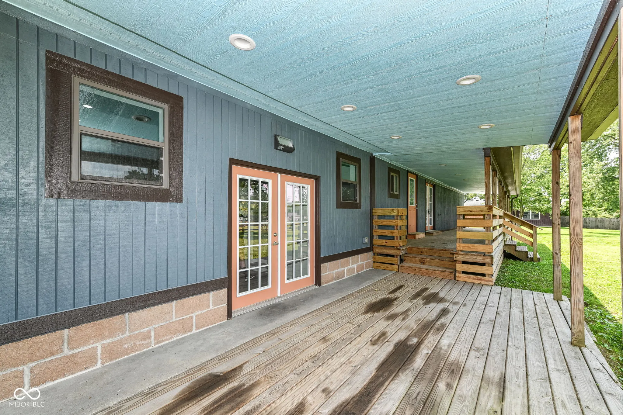 McCordsville, Indiana 46055, United States, 3 Bedrooms Bedrooms, ,4 BathroomsBathrooms,Residential,Pending,182382